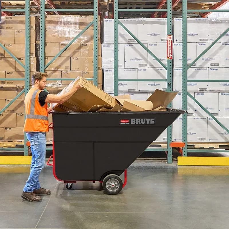 Brute® Utility Tilt Truck 44X81X49 IN 1.5 Cubic Yard 1200 LB Black Red PE Steel FDA Approved 1/Each