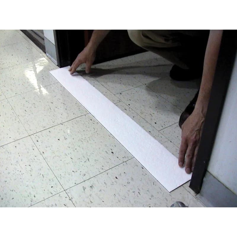Stripper-Stop® Absorbent Control Strip 36X4.5 IN White Polyethylene Foam Fiber 10 Count/Pack 4 Packs/Case