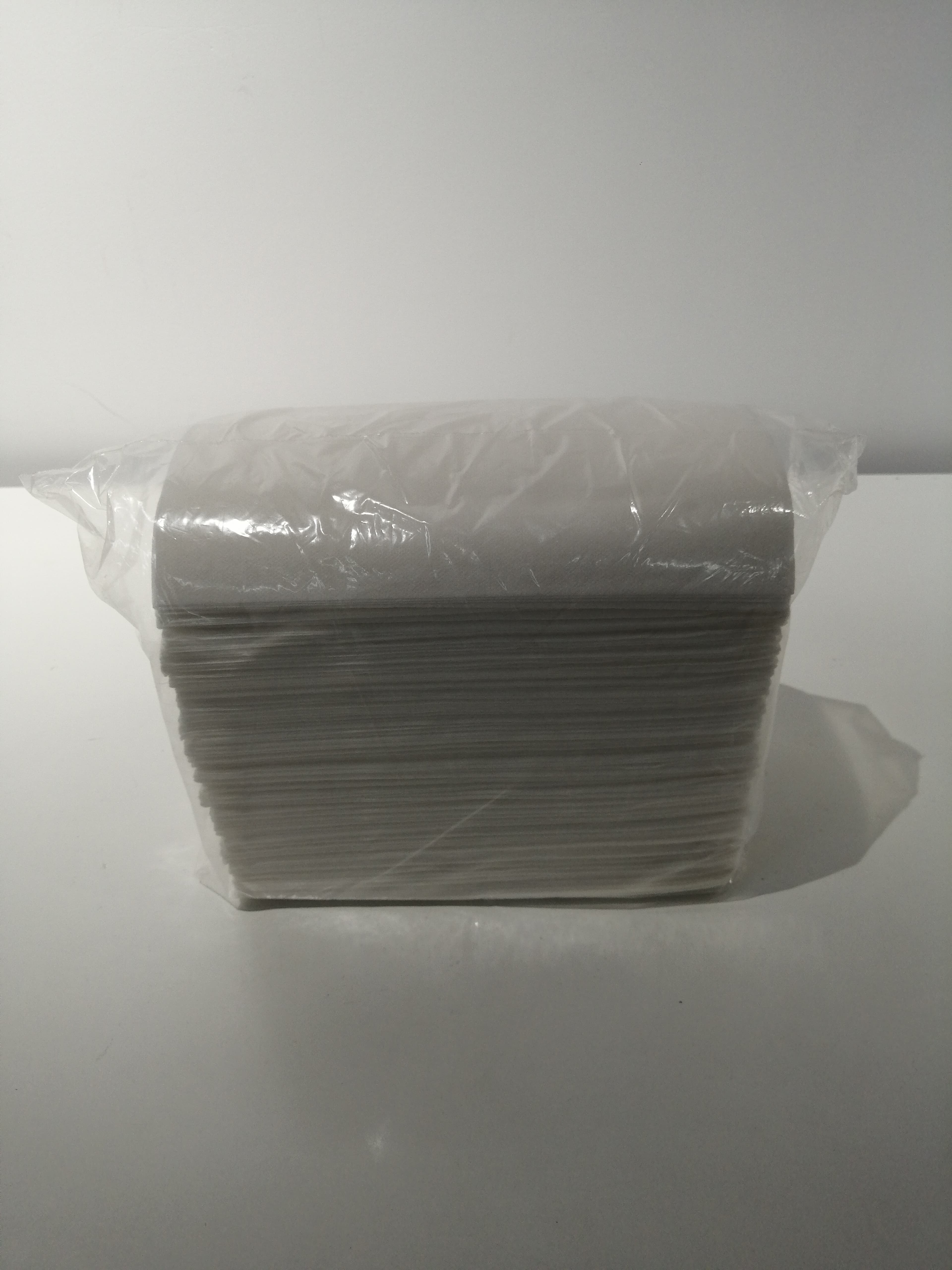 Victoria Bay Dinner Napkins 15X17 IN White Paper 1PLY 1/8 Fold Linen Feel 500/Case