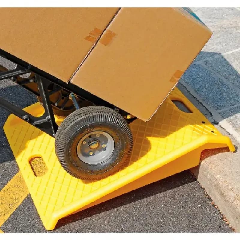 Global Industrial™ Hand Truck Curb Ramp 1000 LB Yellow Plastic 1/Each
