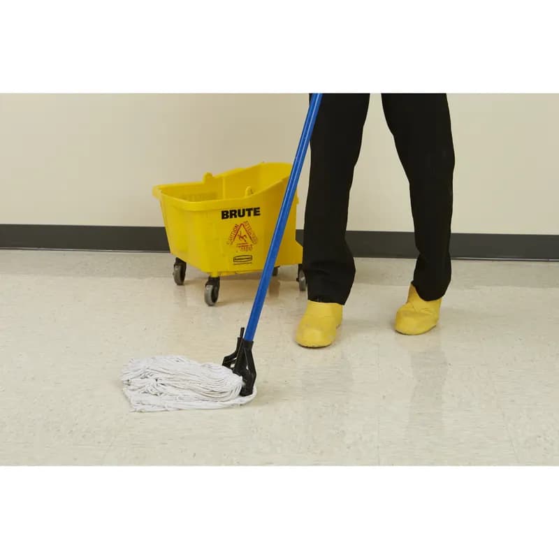 MAXX Bright Speed Floor Cleaner 2.5 GAL Daily Alkaline Concentrate 1/Case