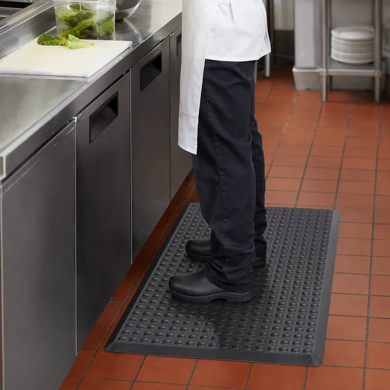Bubble Mat Anti-Fatigue Floor Mat 36X24 IN Black Nitrile Rubber With Vinyl Foam Backing Beveled Edging 1/Each