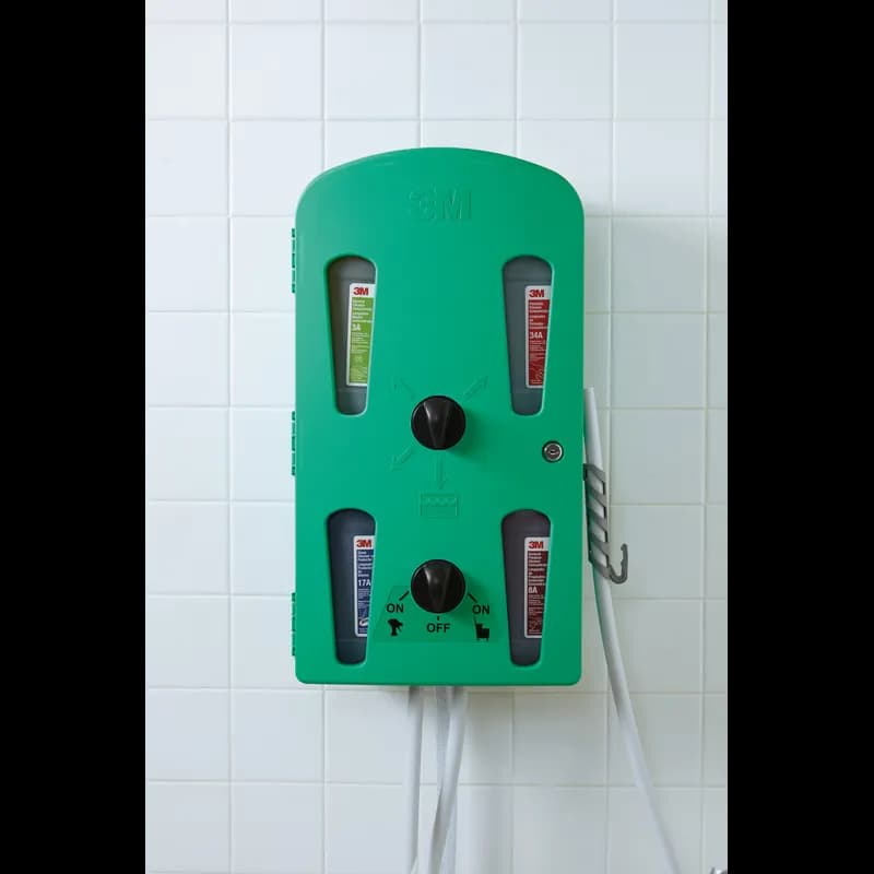 3M™ Twist 'n Fill™ 4L Restroom Cleaner One-Step Disinfectant 2 L Concentrate No Rinse With Gray Cap 6/Case